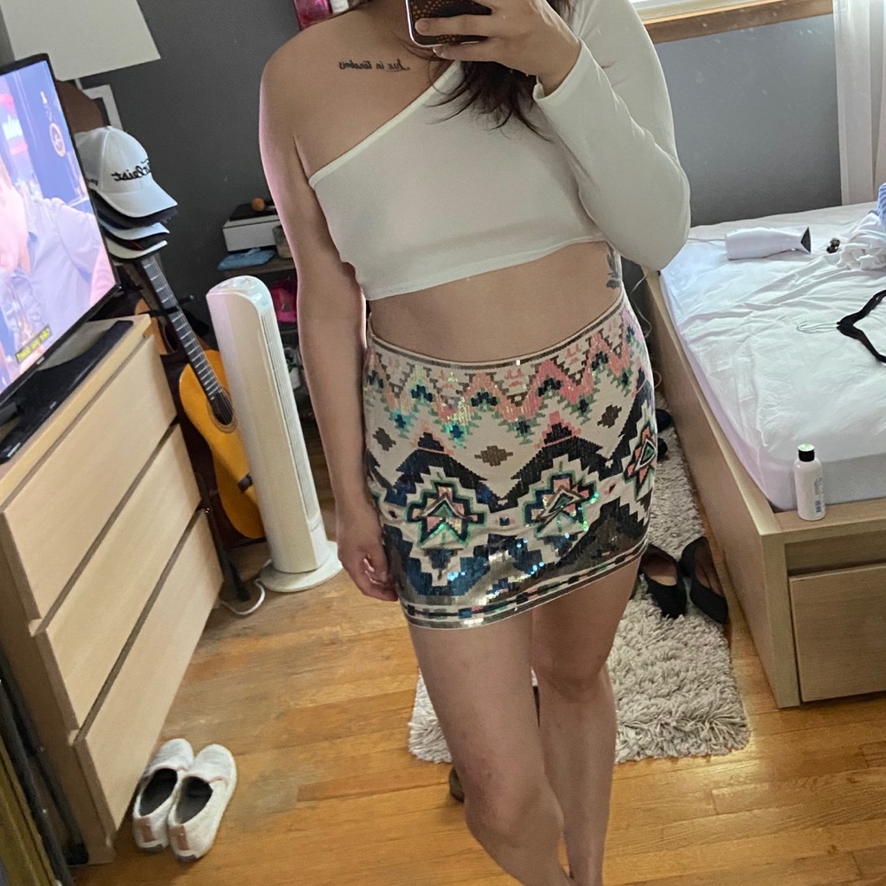 Express sequin skirt